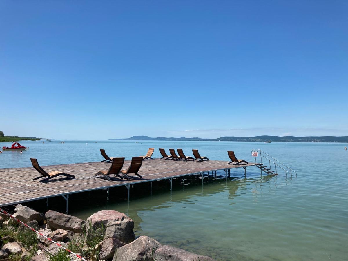 Villa Sa-Lak Balatonszárszó Exterior foto